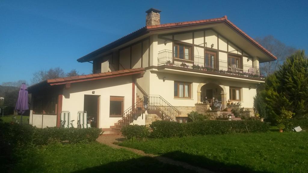 Casa Rural Ibarrondo Etxea Mungia Exterior photo